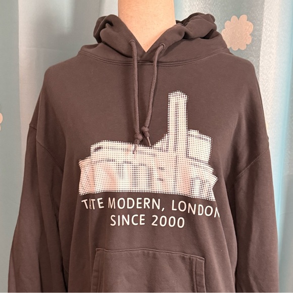Tate Modern Art Museum, London grey hoodie. XL - Picture 2 of 6